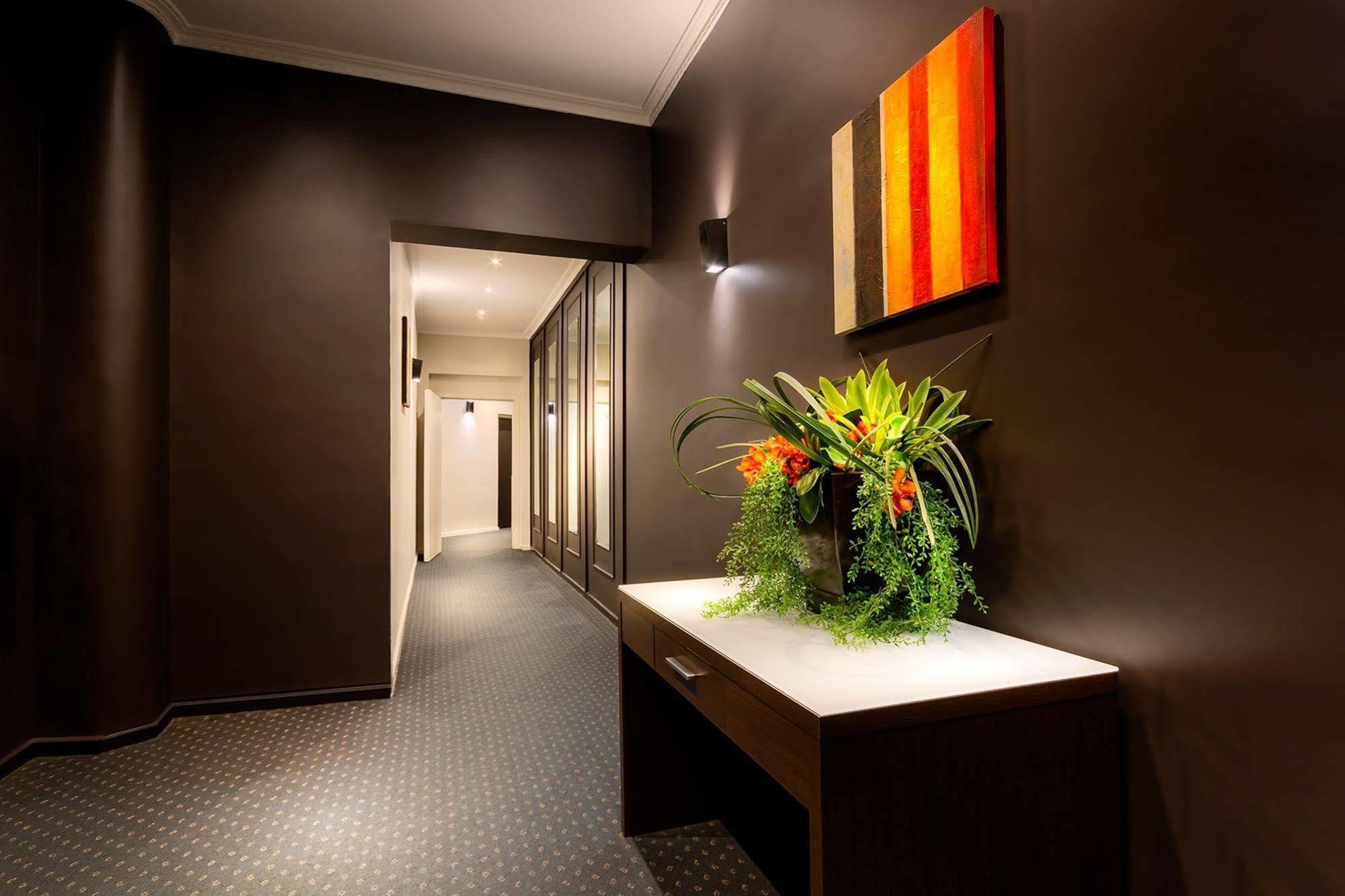 Crest On Barkly Serviced Apartments เมลเบิร์น ภายนอก รูปภาพ